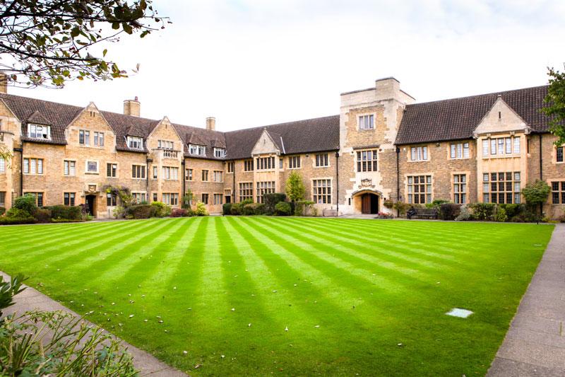alt - Великобритания, Bellerbys College Cambridge, Среднее образование, 7