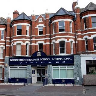 alt - Великобритания, Bournemouth Business School International, Языковые курсы для взрослых (от 16 лет), 7