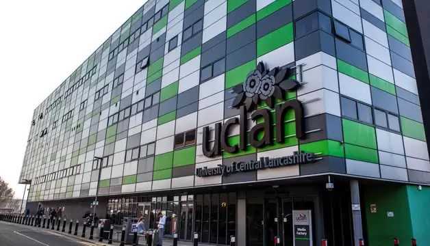 alt - , UCLAN — University of Central Lancashire (Університет Центрального Ланкаширу), , 1