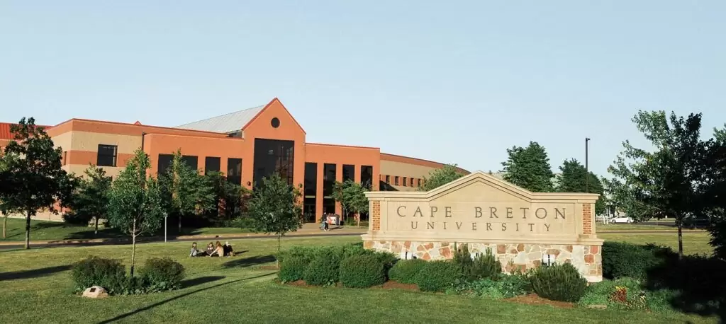 alt - , Cape Breton University (Університет Кейп-Бретона), , 1