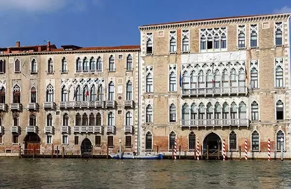 Ca' Foscari University of Venice ззовні