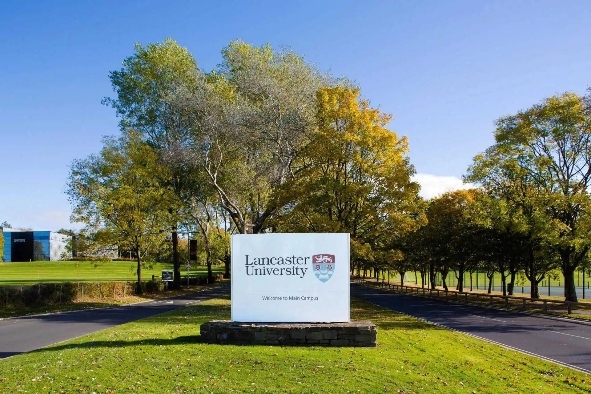 На территории Lancaster University