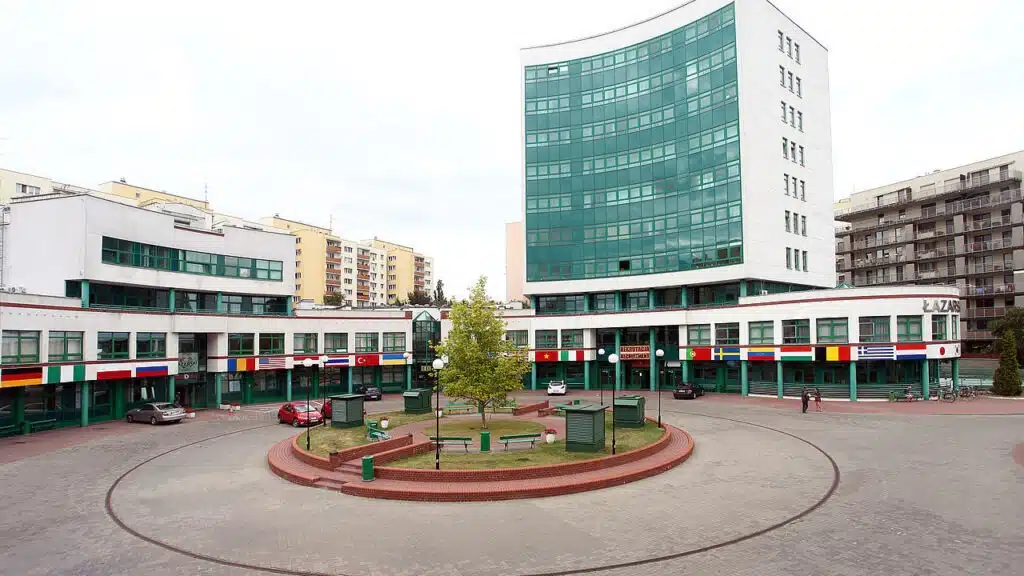 Lazarski University of Commerce and Law в Варшаве - study.ua