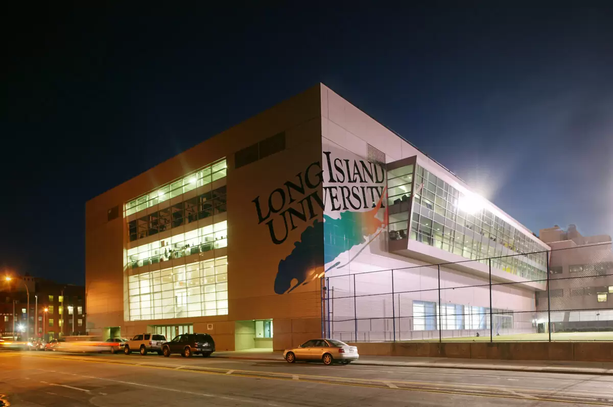 корус Long Island University