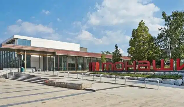 Кампус Mohawk College