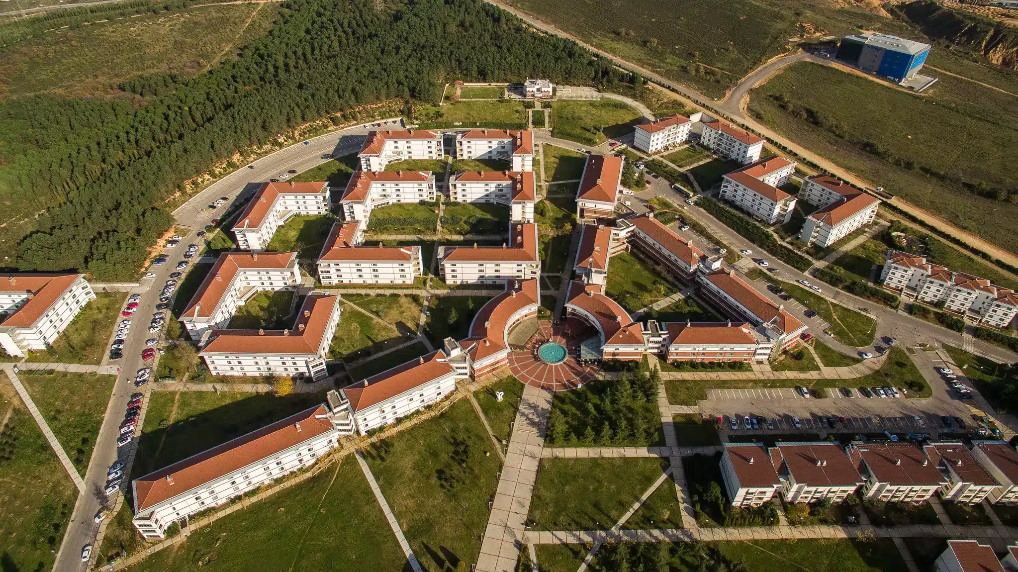 Корпуси Sabancı University (Університет Сабанджі)