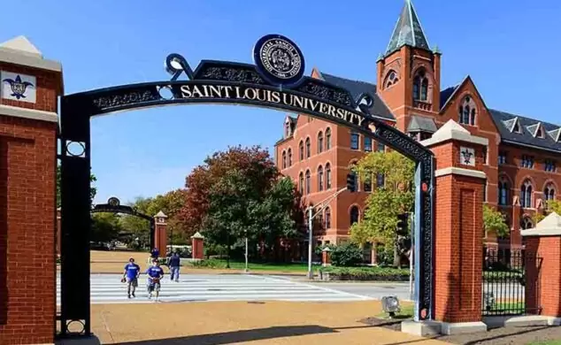 Головний корпус Saint Louis University