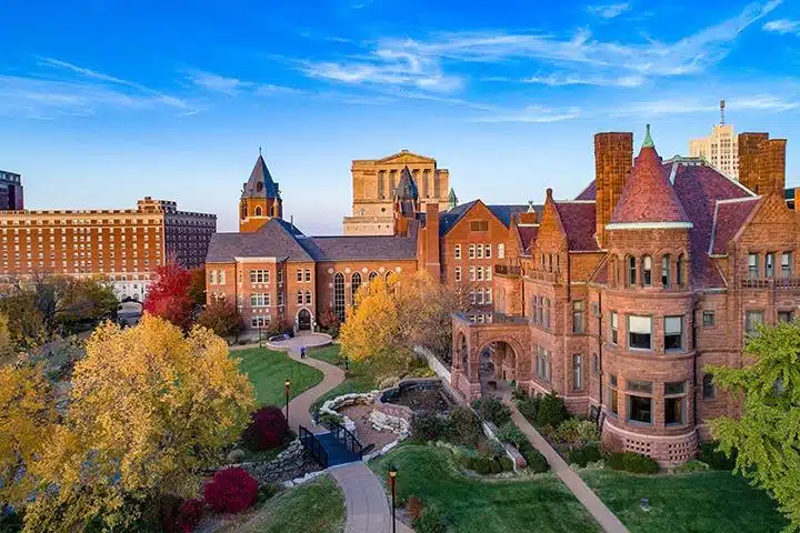 Територия Saint Louis University