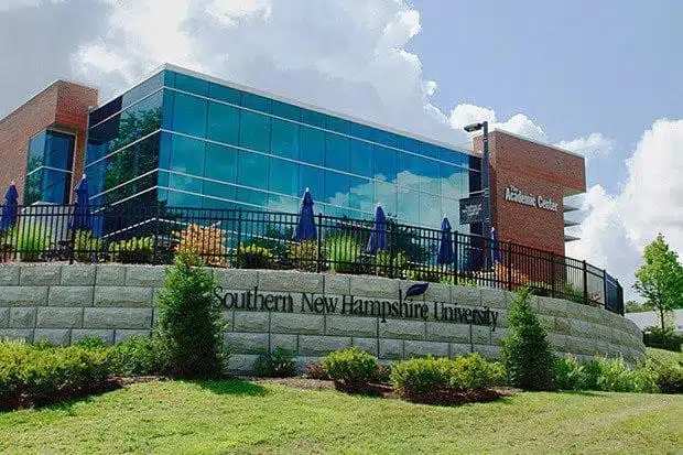 Главный корпус Southern New Hampshire University