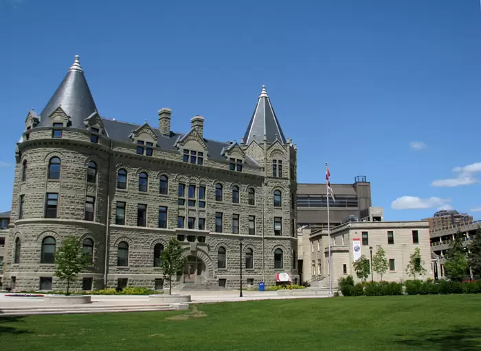 кампус The University of Winnipeg