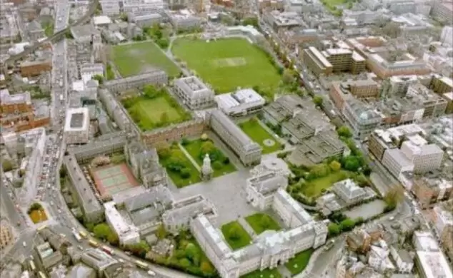 кампус Trinity College Dublin