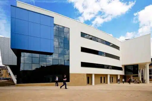 Кампус University of Huddersfield