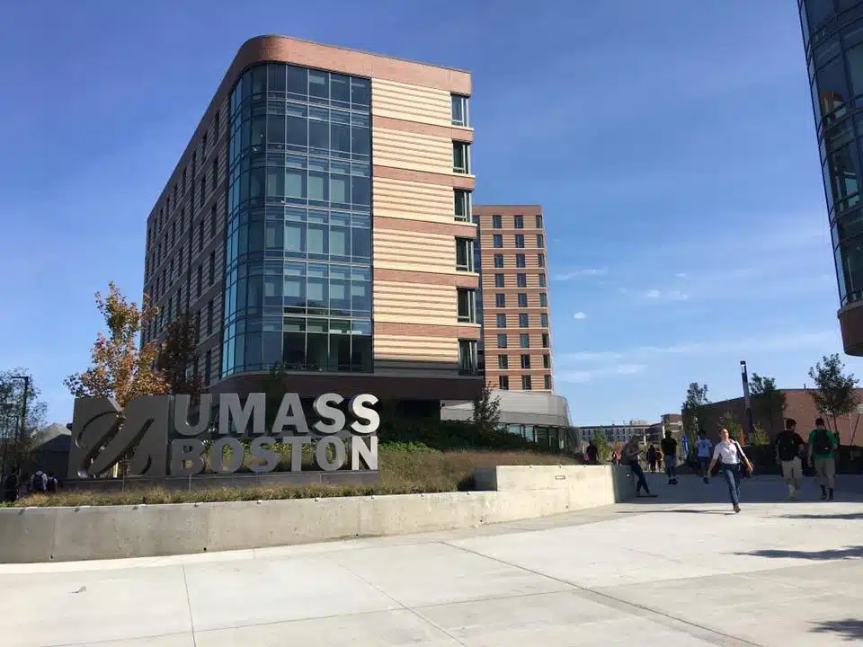 Корпус University of Massachusetts Boston