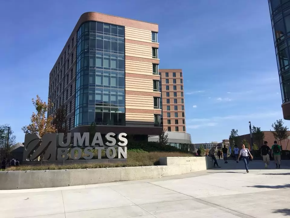 Корпус University of Massachusetts Boston