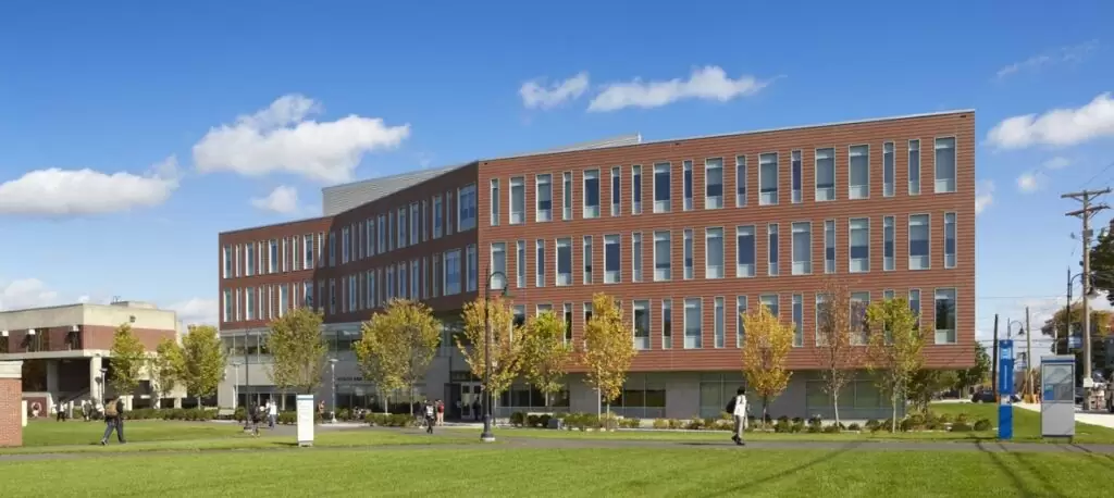 University of Massachusetts Lowell в Лоуеллі- study.ua