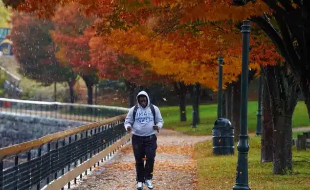 Студент University of Massachusetts Lowell