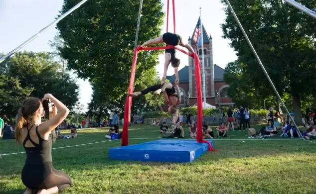 заняття з гімнастики University of New Hampshire