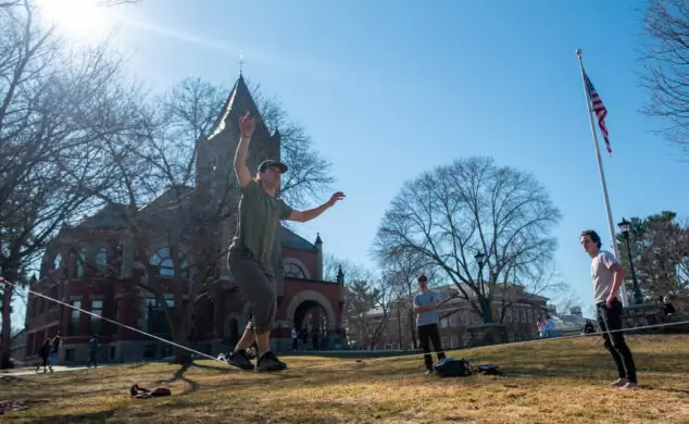 заняття спортом на територіїї University of New Hampshire