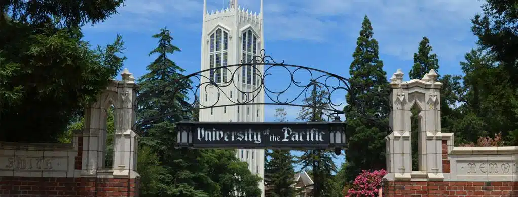 Вхід до University of the Pacific