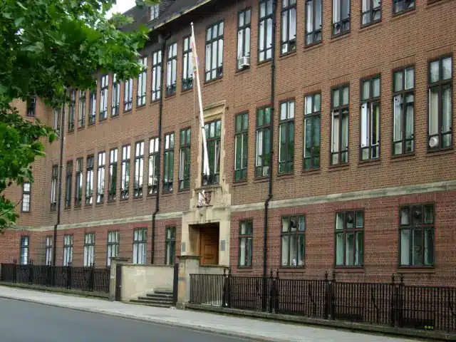 корпус Royal Veterinary College