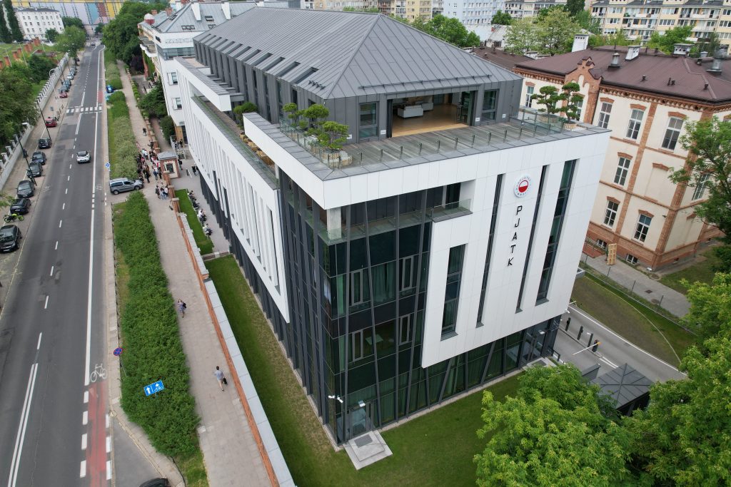 Будівля Polish Japanese Academy of Information Technology