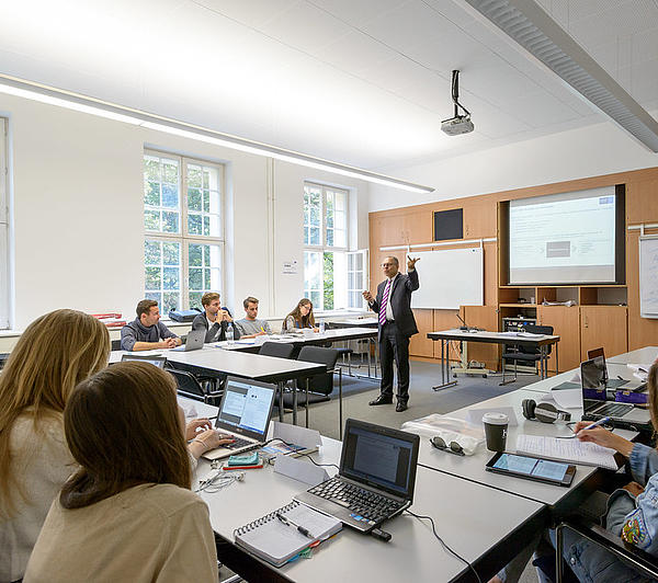 ESCP Business School в Берлине, учебный процесс