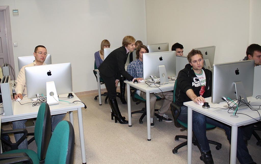 University of Ecology and Management (WSEiZ), навчальний процес