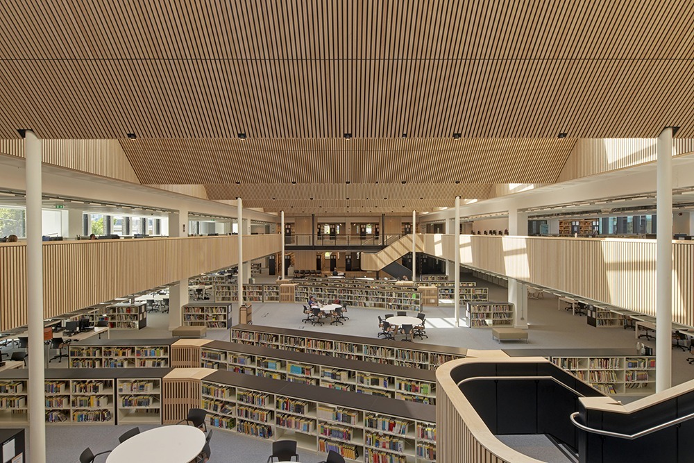 London South Bank University, бібліотека