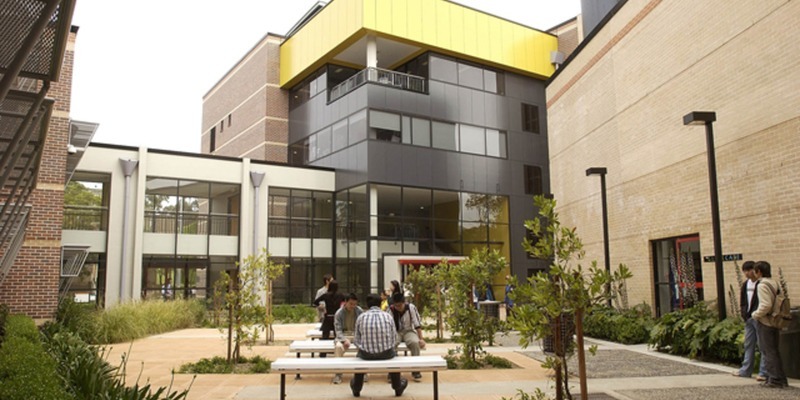 South Australian Institute of Business and Technology, Австралия