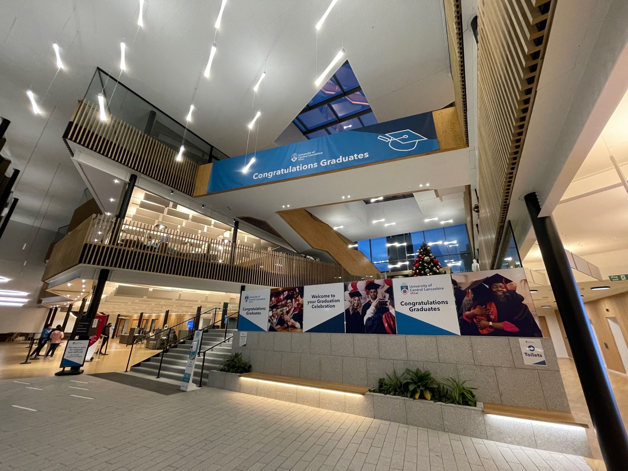 University of Central Lancashire изнутри