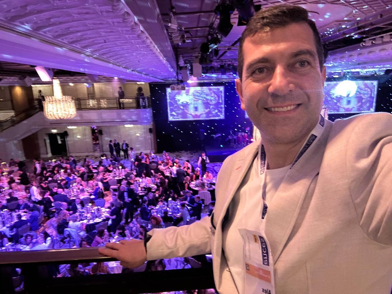 Олександр Бреслер на вечірній церемонії StudyTravel Star Awards 2026